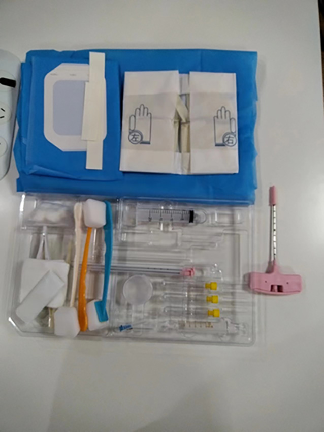 A骨髓穿刺活檢包2.jpg