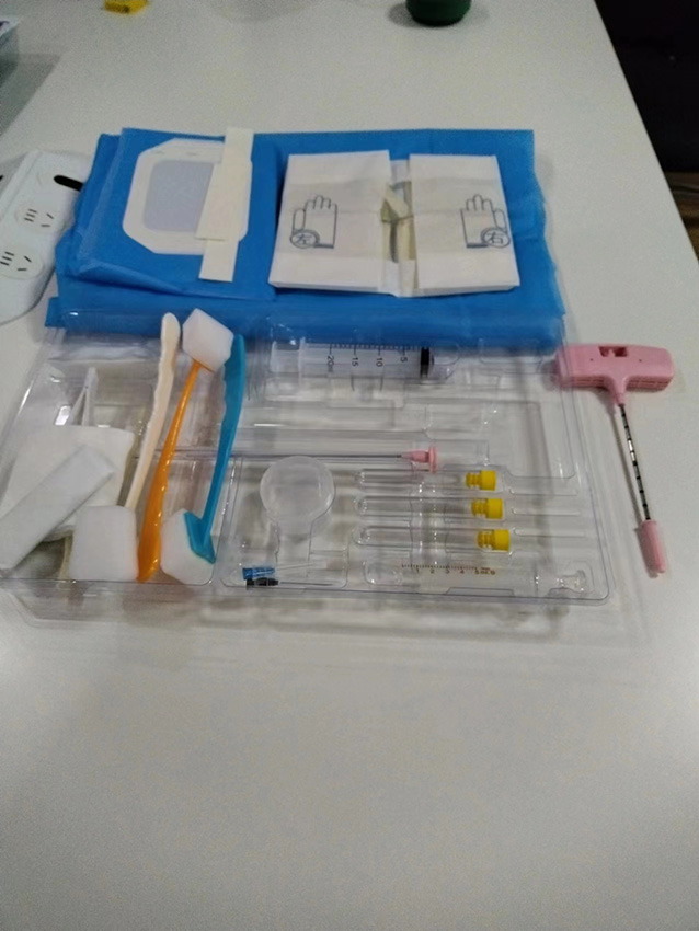 A骨髓穿刺活檢包3.jpg
